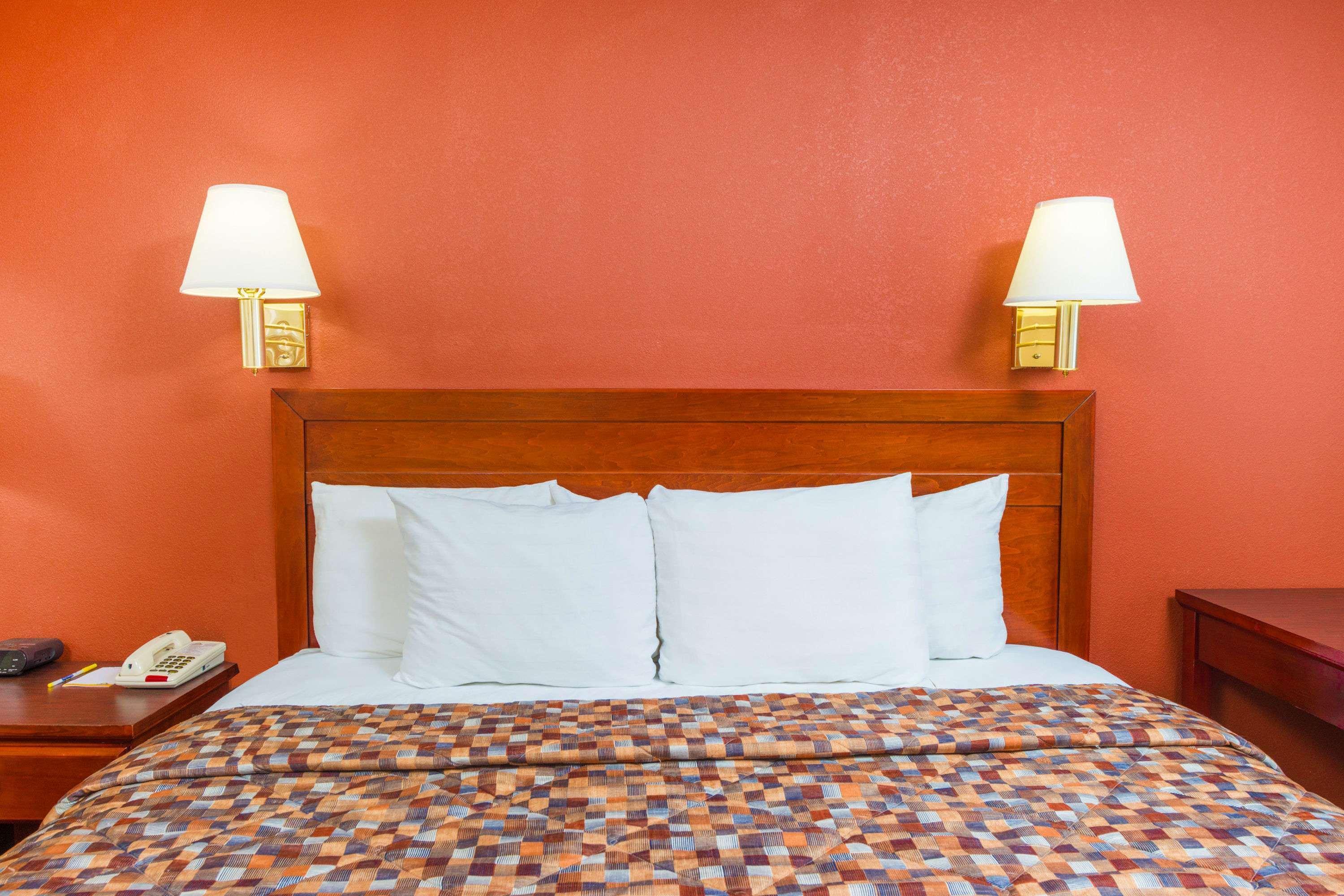 Days Inn By Wyndham St. Robert Waynesville/Ft. Leonard Wood Esterno foto